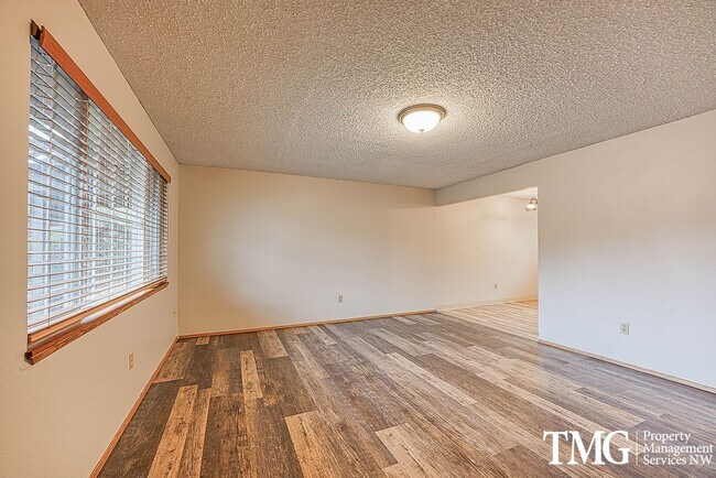 Photo - 10809 NE 48th Cir Unidad #C