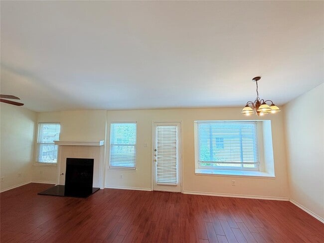 Photo - 1703 Hatch Rd