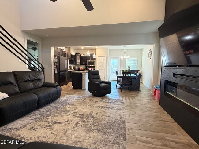 Photo - 12622 Zollinger Ave