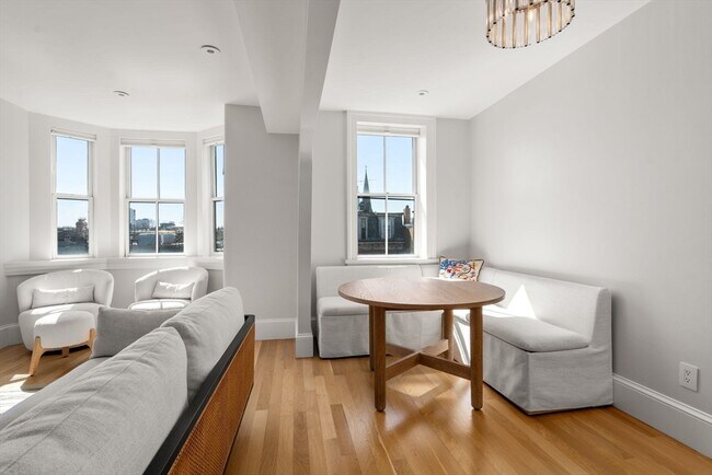 Photo - 131 Pembroke St