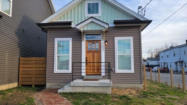 Building Photo - A newly constructed 3 Bedroom Home