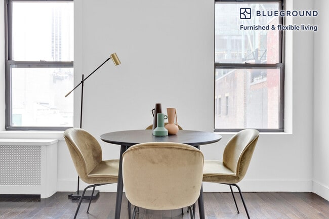 Photo - 15 W 55th St Unidad SI FL8-ID737