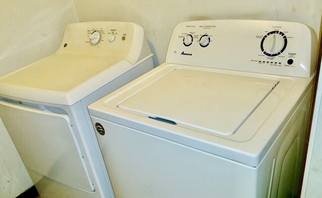 Photo - 298 Lawson Ave E Unit #3