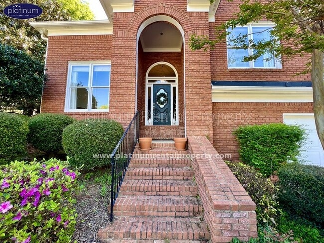 Photo - 5975 Waterford Pl