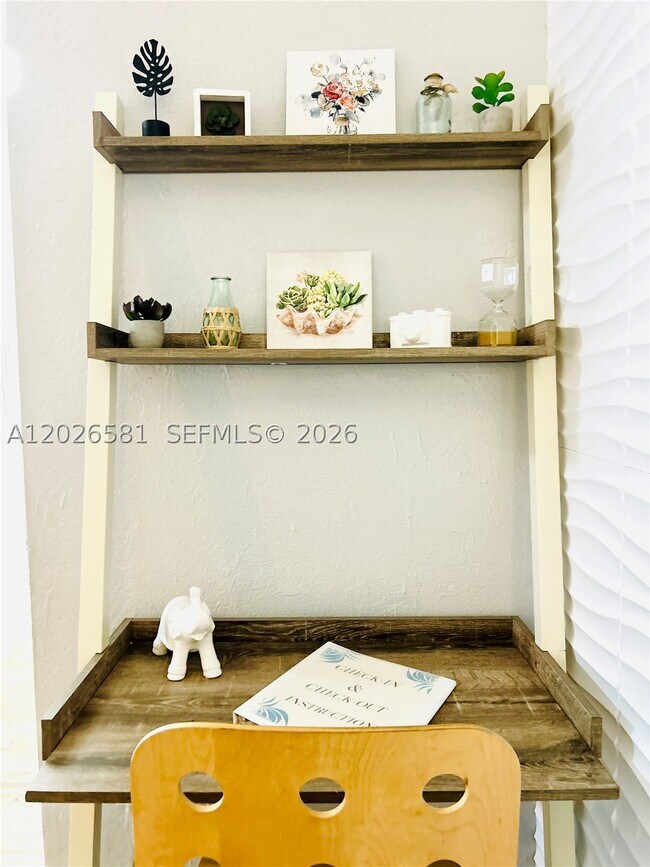 Photo - 1011 NW 7th St