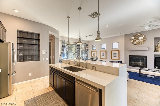 Photo - 6 Weston Hills Rd