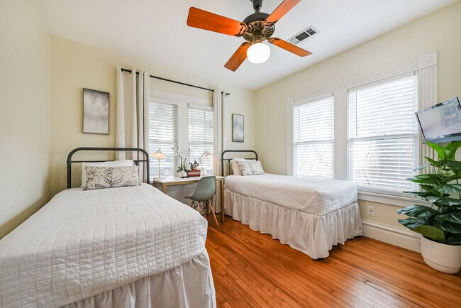 Photo - 1305 Beverly St Unit SI FL1-ID1316399P