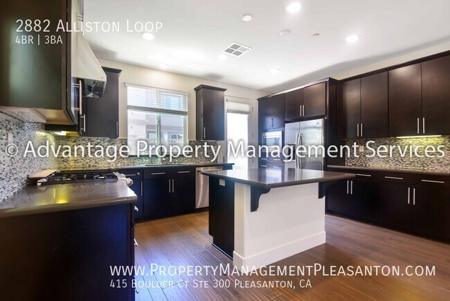 2882 Alliston Loop