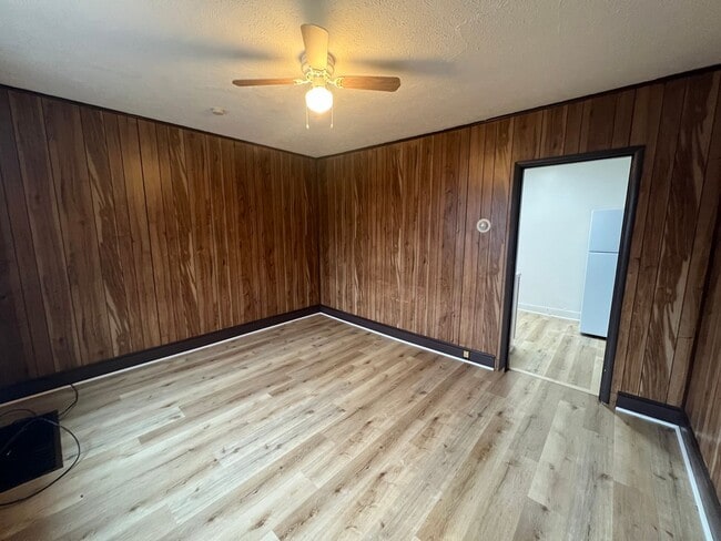 Photo - Updated 2.5 Bedroom/ 1 Bath in Troy Hill