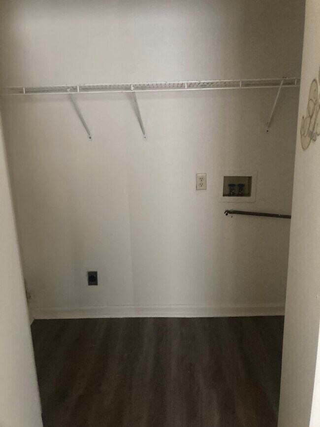 Photo - Hill Street Apartment Unit 3