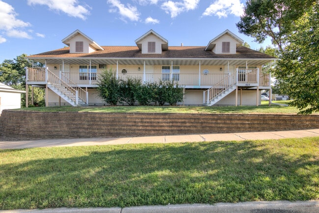 Photo - 627 Maple St Unit #3