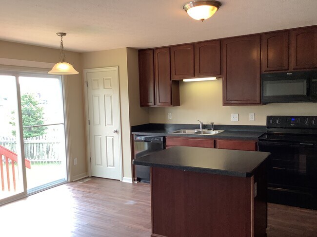 Photo - 924 Fresno St