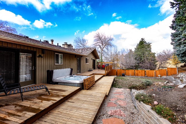 Photo - 8971 Alpen Way