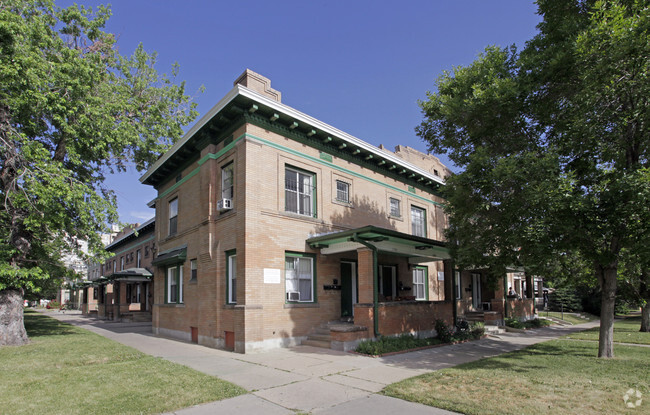 Building Photo - Redi 17th Street Rental