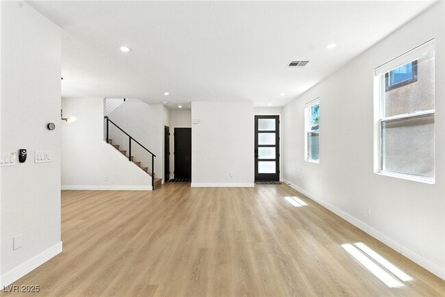 Building Photo - 917 Lord Crewe St Rental