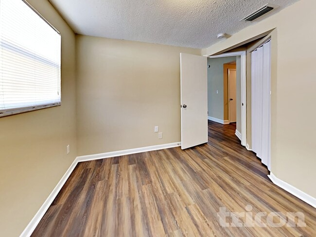 Photo - 8840 55th Wy N