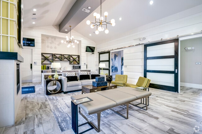 Resident Lounge & Media Suite