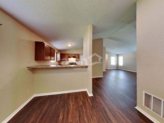 Photo - 358 Bent Stream Ln