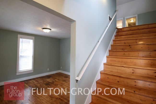 Photo - 847 Fountain St NE