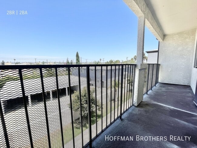 Photo - 14011 S Budlong Ave Unidad 207