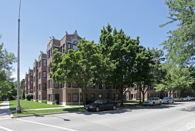 Building Photo - 1101 E. Hyde Park Boulevard