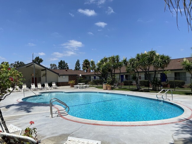 Orangewood Garden Apartments