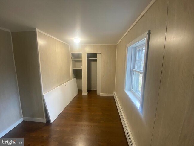 Building Photo - 498 OLD PHILA PI