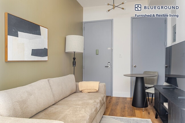 Building Photo - 161 W 54th St Rental