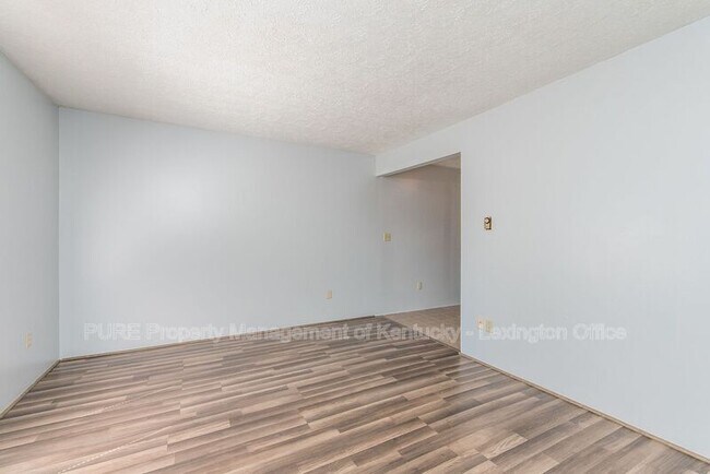 Photo - 141 Centennial Dr Unit D