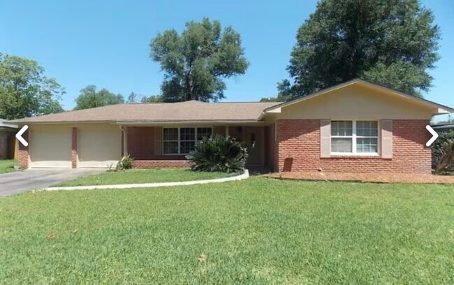 Building Photo - 4750 Fieldwood Ln Rental