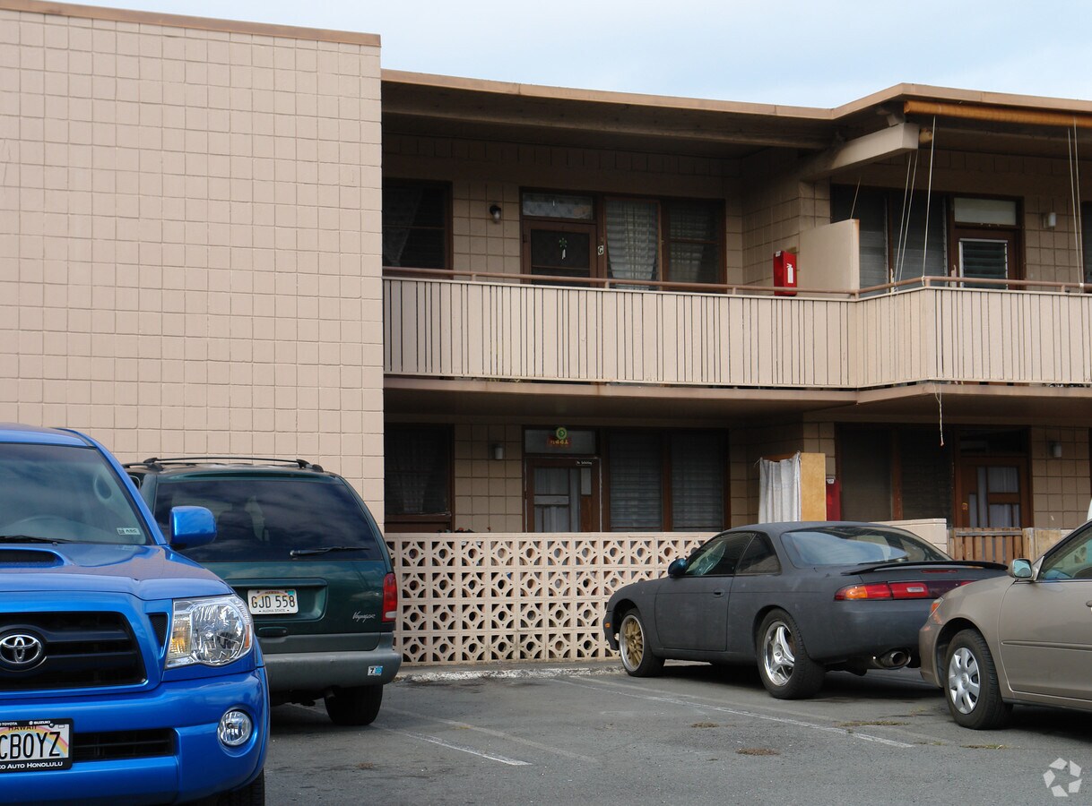 Photo - 2805 Winam Ave