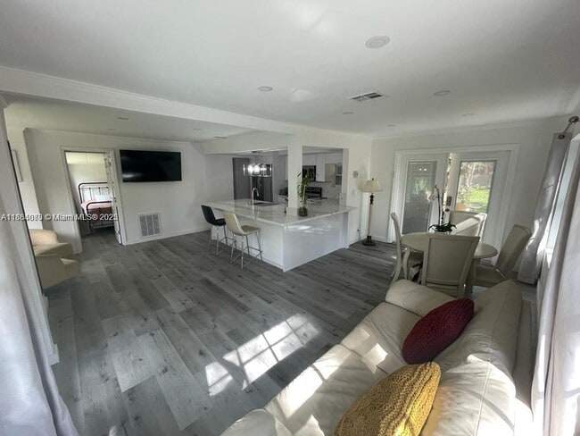 Photo - 2338 SW 17th Ave