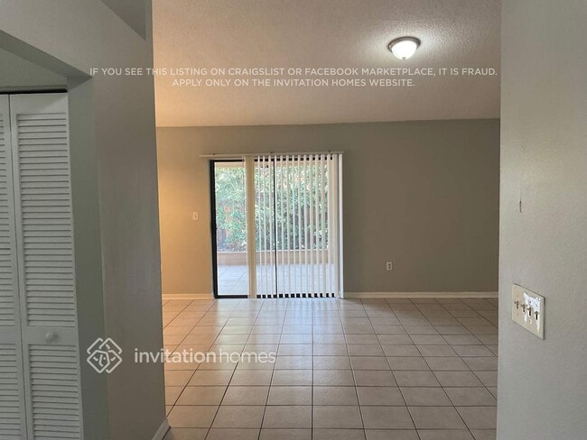 Photo - 521 Carlsbad Dr