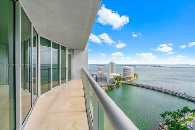 Building Photo - 475 Brickell Ave Rental