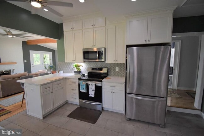 Photo - 8811 Badger Dr