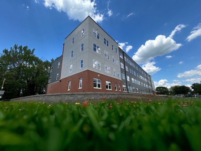 Residences at Harper - Residences at Harper Apartments