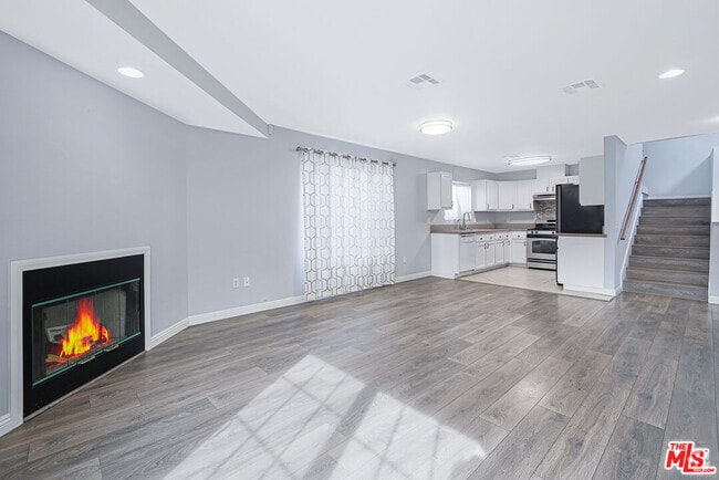 Building Photo - 2816 London St Rental
