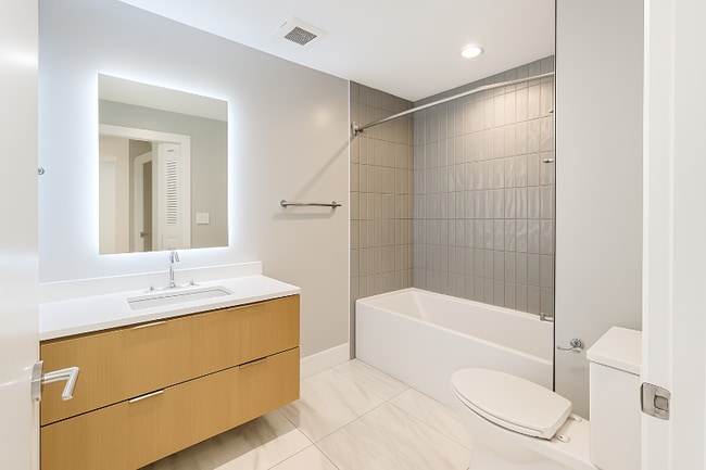 Photo - 1224 M St NW Unidad 406