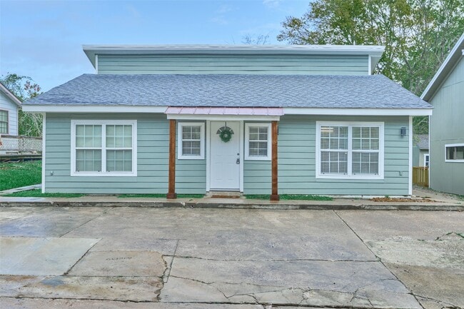 Photo - 31 Harbour Row Dr