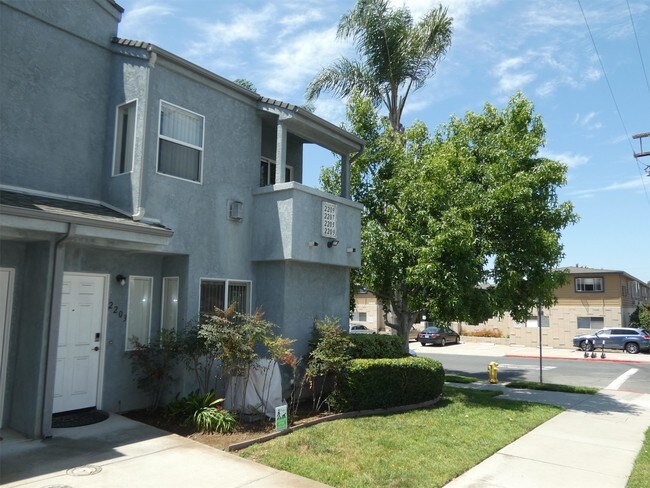 Photo - 2203 Howard Ave Townhome