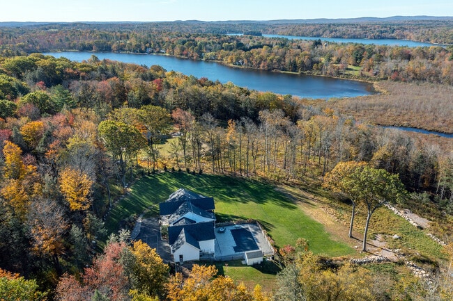 Photo - 42 Pond Ridge Rd