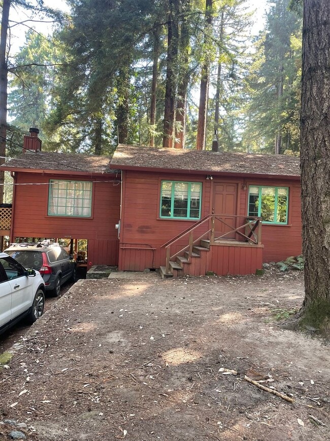 Building Photo - Serene mountain setting in Felton Rental