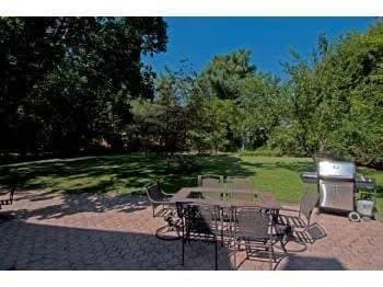 Photo - 305 Maplewood Rd