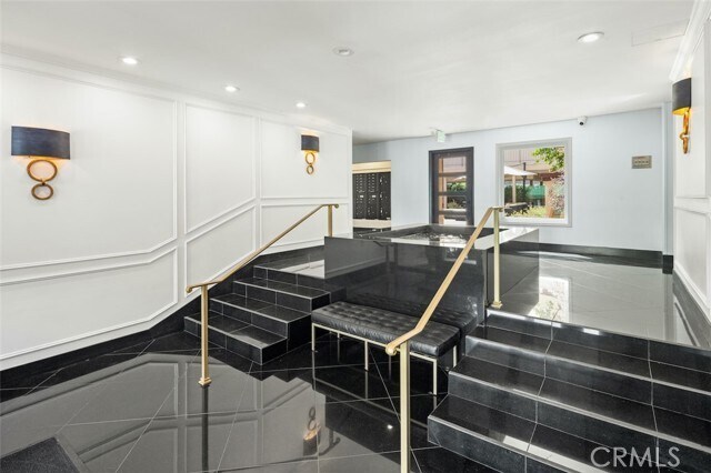 Photo - 1121 N Olive Dr Unit 209