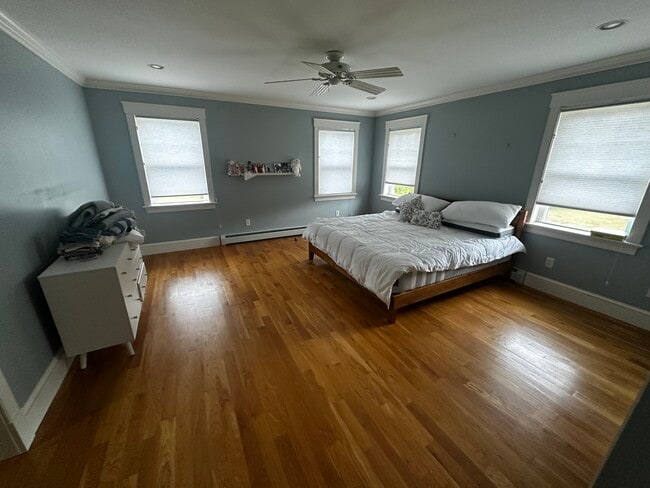 Photo - 20 Chosen Vale Ln