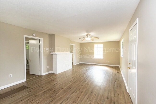 Photo - 619 Shannon Ave