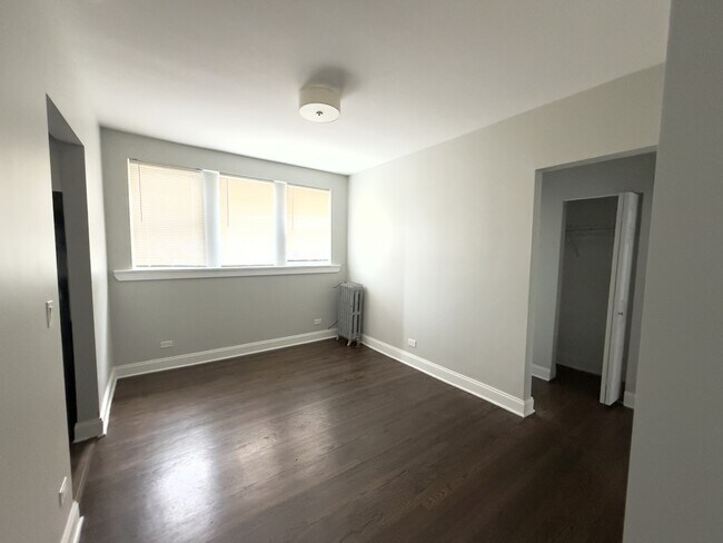 Photo - 3351 W Sunnyside Ave Unit 1