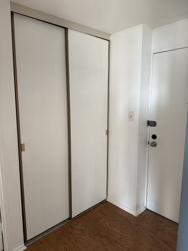 Photo - 20 Chesterton Dr