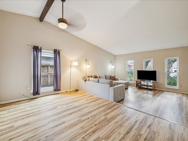 Photo - 3902 Broken Elm Dr