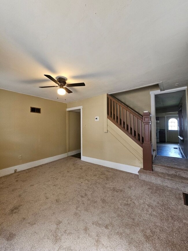 Photo - 329 Duke St
